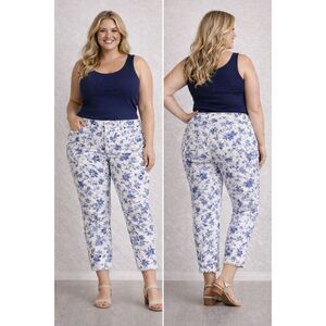 Ladies J Jill Denim Authentic Fit Cropped Blue White Floral Jeans Size 14 Fringe